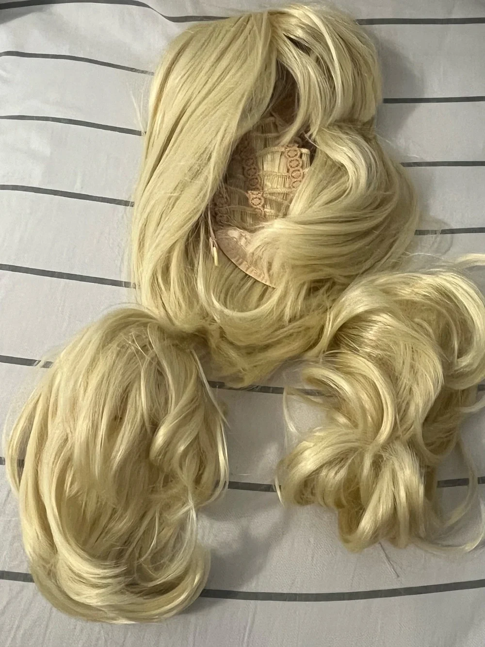 Light Blonde Clip-In Hair Extensions Set - Natural Shine